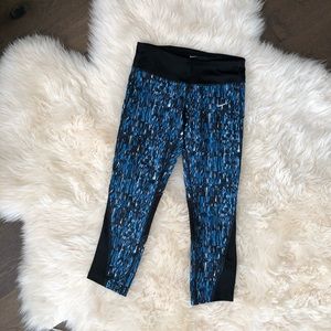 Nike Dri-Fit Mesh Running Crop